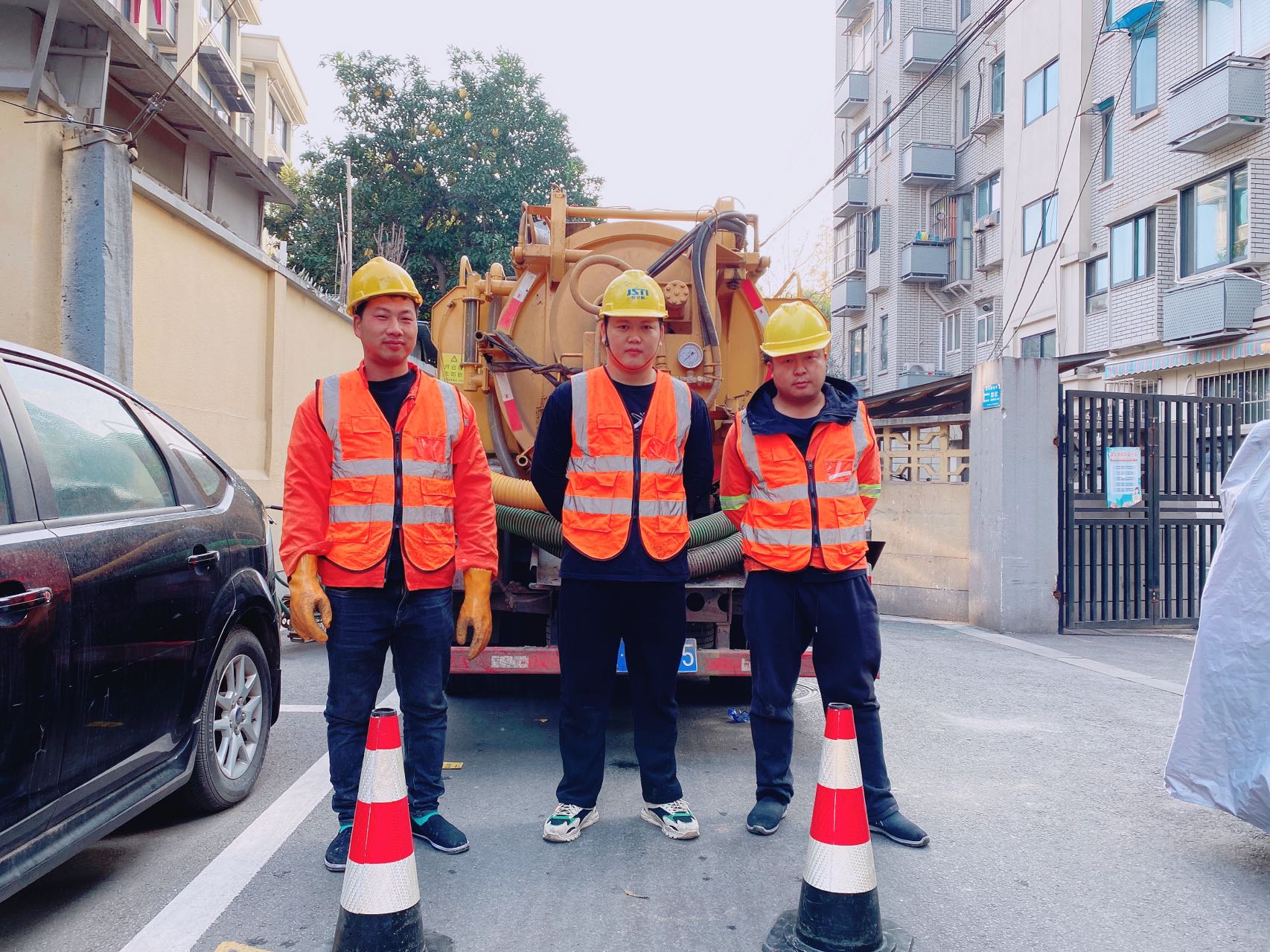 梅园新村南京某小区管道清淤检测施工